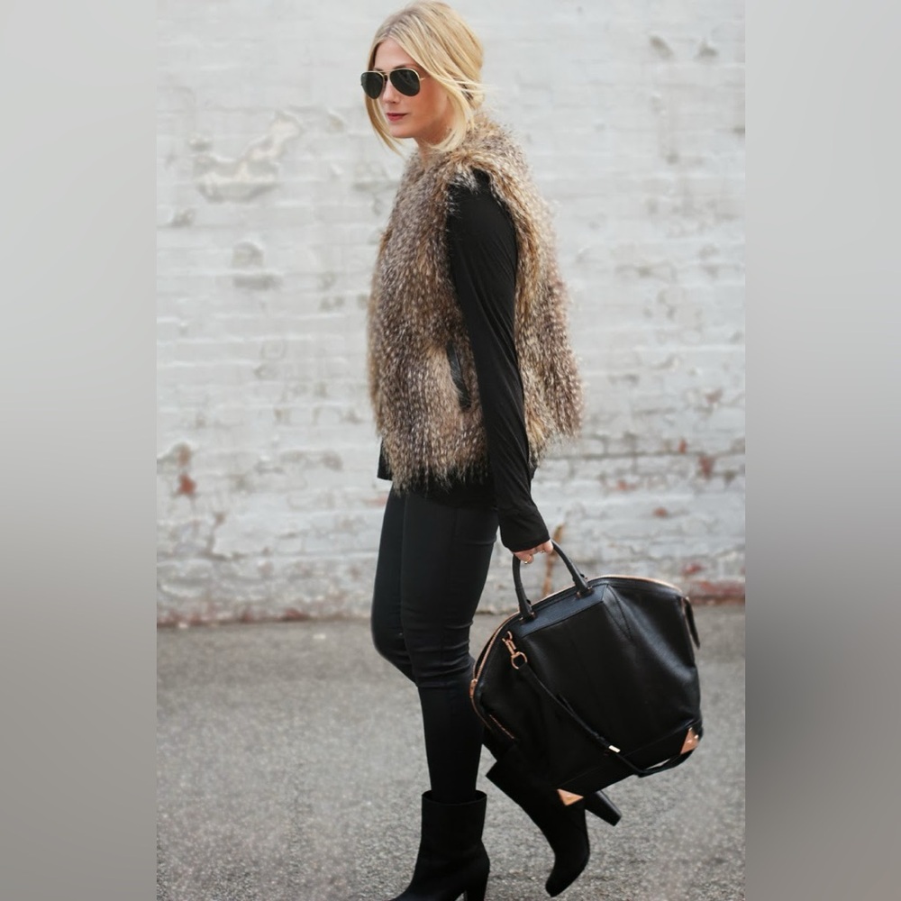 🤎 Via Spiga Faux Fur Vest ✨ Raccoon Style Textured Vest – Size XS